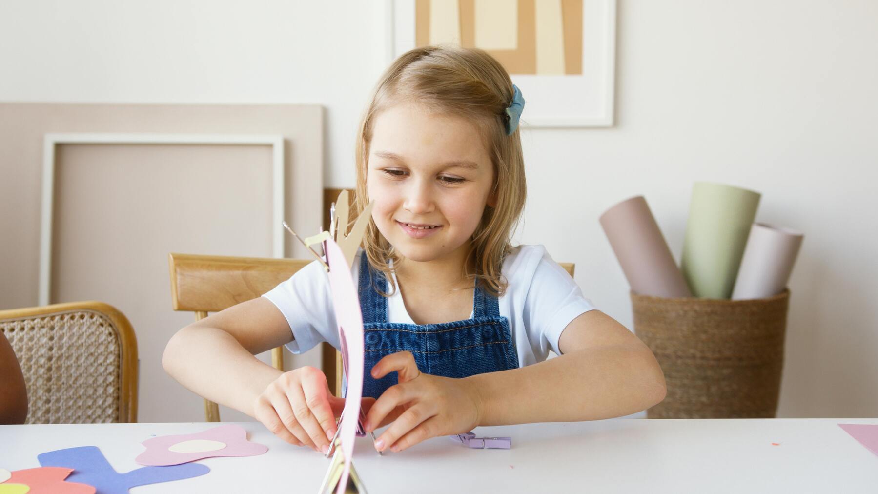 Konst i barnrummet inspirerar kreativitet